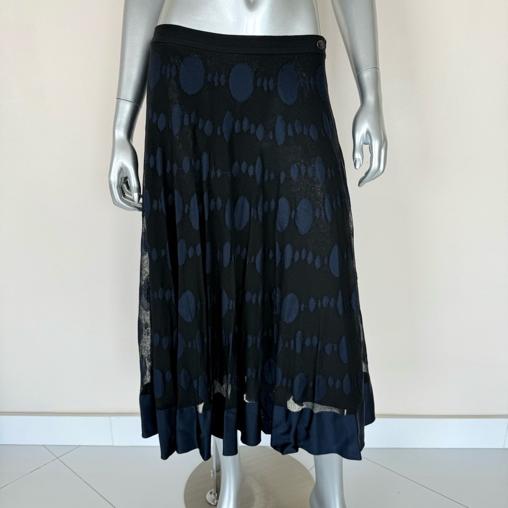 CHANEL long skirt size 48FR or XXL Authentic Retail 2200$